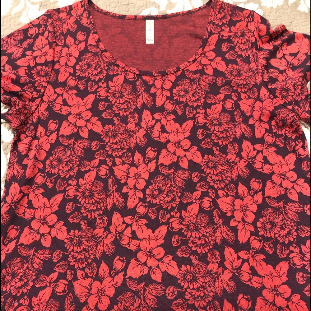 LuLaRoe 2x Classic-t
